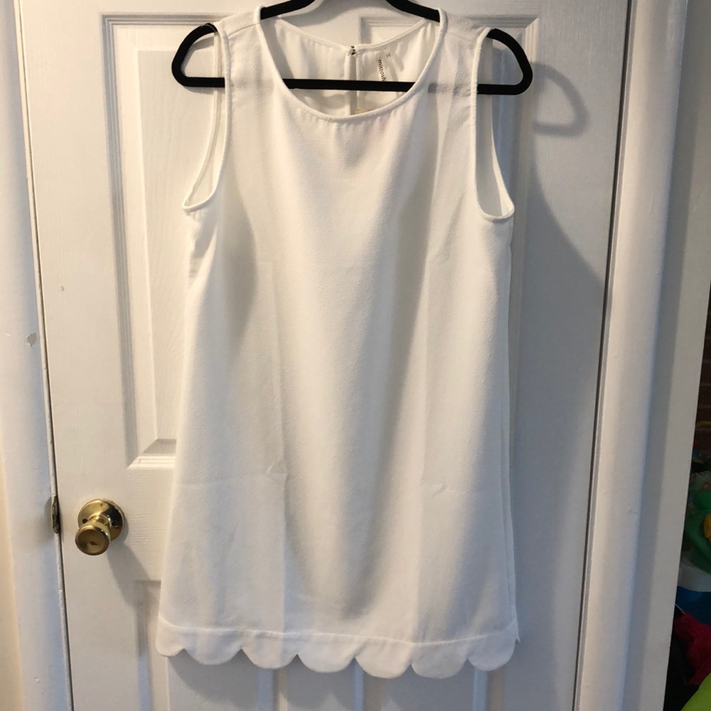 White scallop edge dress. NWT